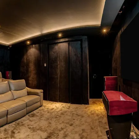 Paraiso Alto Ultimate Pool Gym Cinema Parking Golf Estepona