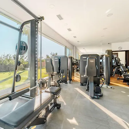 Paraiso Alto Ultimate Pool Gym Cinema Parking Golf *