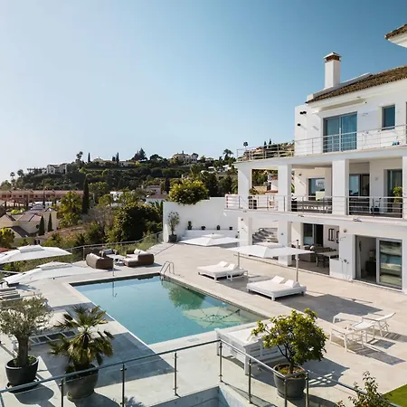Paraiso Alto Ultimate Pool Gym Cinema Parking Golf Estepona