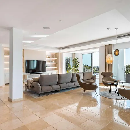 Paraiso Alto Ultimate Pool Gym Cinema Parking Golf Villa